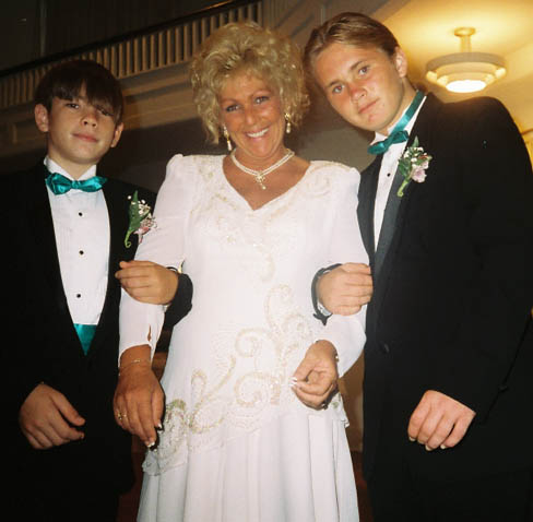 Jude Mulder, Lauren Peters’ and Richard Auer’s mother, poses in an undated photo with their younger brothers Dennis Strandberg on left and Brian Strandberg on right.